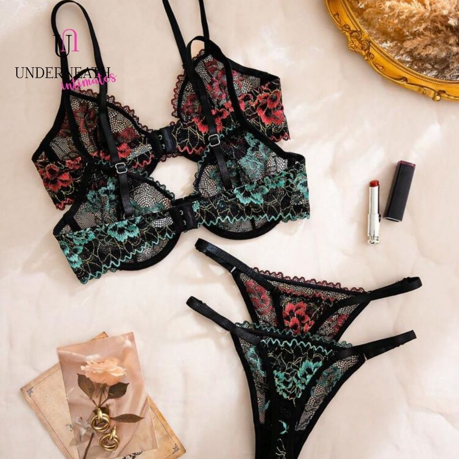 Scarlet Set (with underwire) - Red (S/M & L)