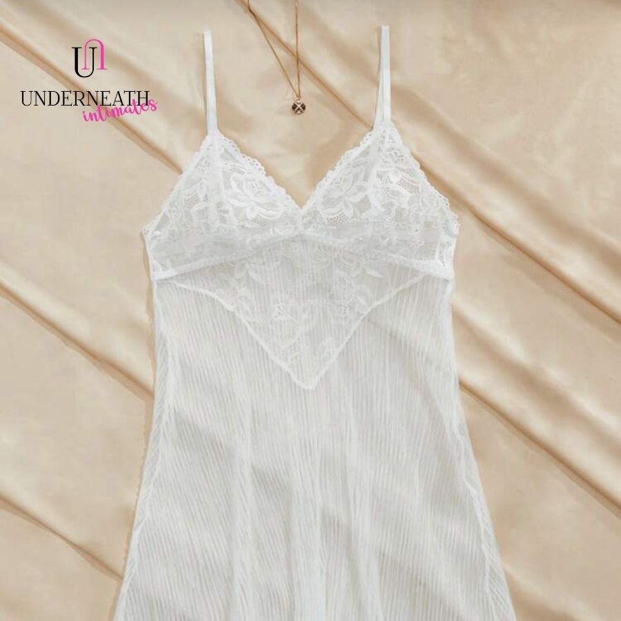 Honeymoon w/ Thong - White (S/M & L)