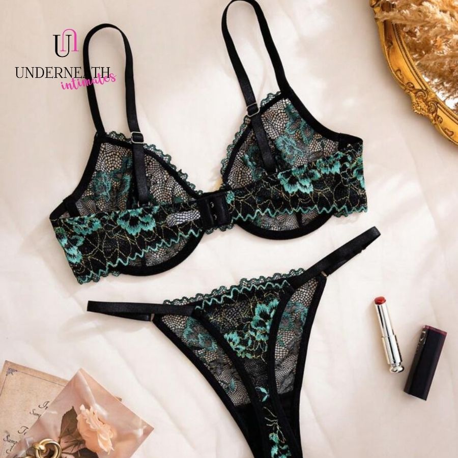 Scarlet Set (with underwire) - Green (S/M & L)