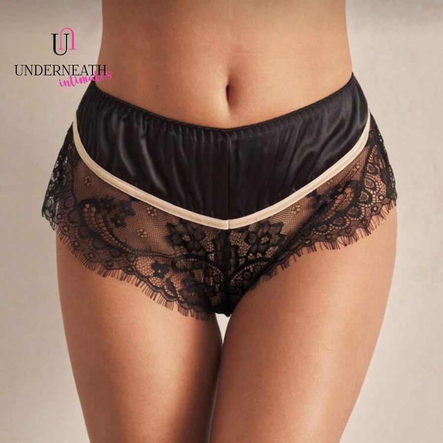 Booty Boyshorts - Black (S/M & L)