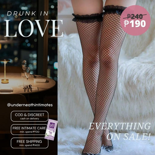Fishnet Stockings - Black (S/M)